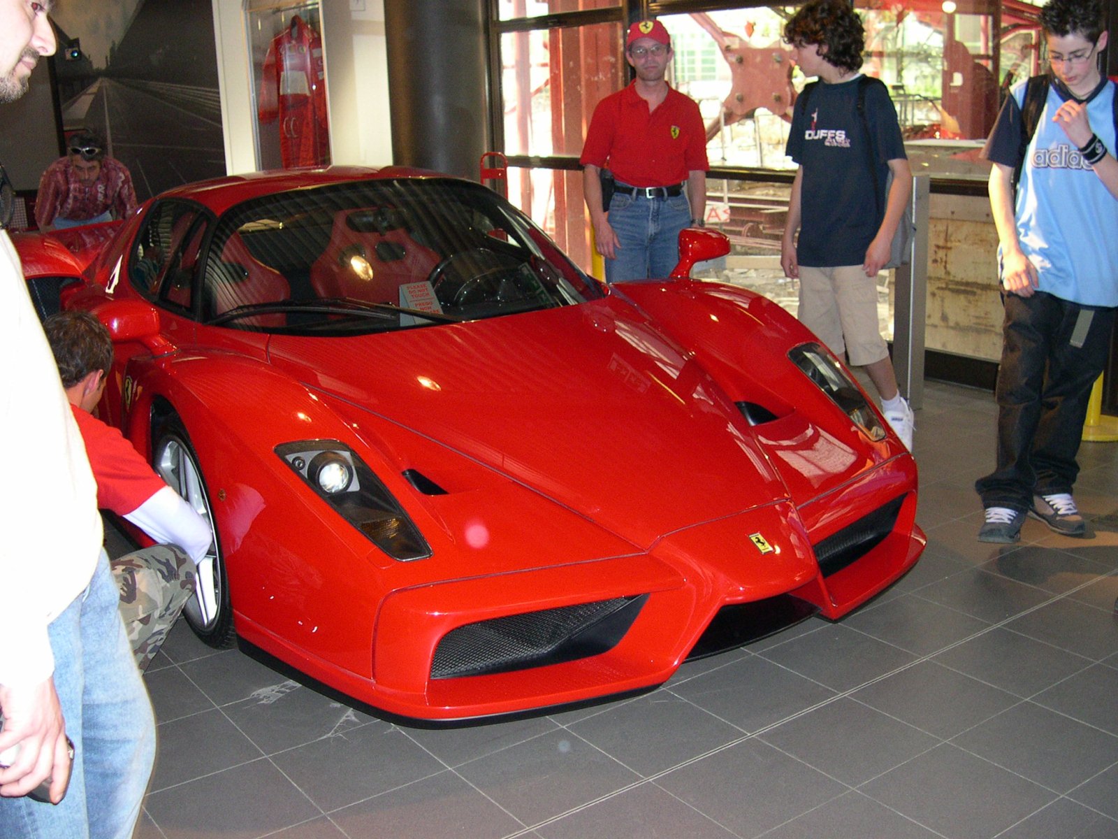 13 Enzo front